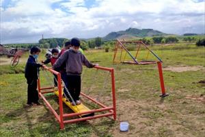 Sân chơi an toàn cho trẻ em vùng cao: Cần sự chung tay của cộng đồng