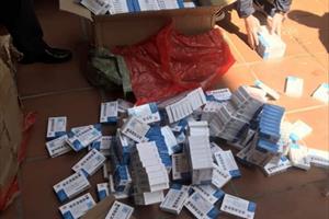 Bắt giữ hàng nghìn bộ kit test, thuốc trị Covid-19 nhập lậu tại Quảng Ninh