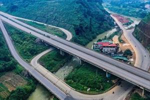 Gần 14.000 tỷ đồng mở rộng hai tuyến cao tốc, bất động sản Cao Phong hưởng lợi
