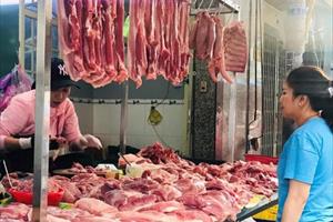 Phó Thủ tướng yêu cầu bình ổn ngay giá thịt lợn