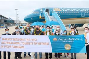 Đoàn khách quốc tế đầu tiên đến Quảng Nam sau 2 năm “đóng băng” do Covid-19