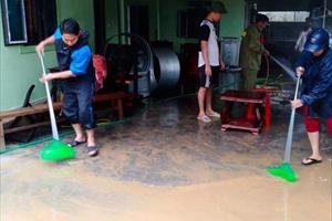 Nghệ An: Người dân khắc phục hậu quả sau lũ