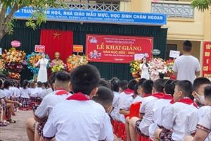 Hơn 800.000 học sinh Nghệ An háo hức khai giảng năm học mới