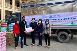 Nestlé Việt Nam sát cánh cùng tuyến đầu phòng chống đại dịch