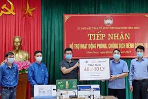 Chung tay chống dịch Covid-19, Tập đoàn TH tặng Hà Nam và Vĩnh Phúc hơn 145.000 sản phẩm đồ uống