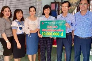 NHCSXH Quảng Ngãi ủng hộ kinh phí phòng, chống dịch Covid-19 tại các trường học