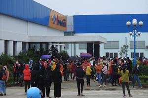 Thêm hàng trăm công nhân ở Hà Tĩnh sẽ đi làm trở lại sau khi ngừng việc đòi quyền lợi