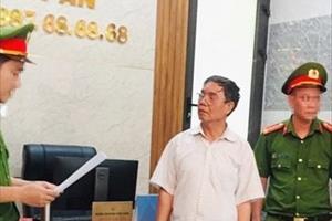 Tạm giam một trưởng phòng công chứng tại Quảng Nam