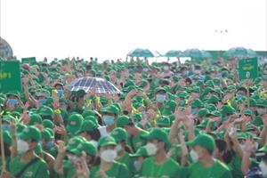 Gần 10.000 học sinh và phụ huynh tỉnh Khánh Hòa tham gia Ngày hội đi bộ MILO 2022
