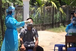 Quảng Ngãi: Xét nghiệm cộng đồng liên quan đến chùm ca bệnh Covid-19 từ tiệm áo cưới Trường Sơn