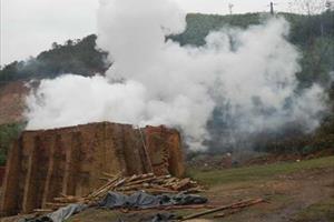 Quỳ Châu: Lò gạch thủ công vô tư xả khói