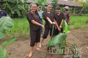 Chắp cánh ước mơ cho học sinh từ nông sản Việt