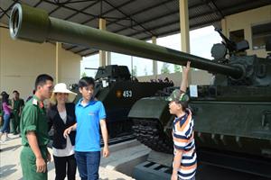 Một ngày trải nghiệm cùng chiến sĩ xe tăng