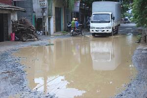 Thanh Hóa: Sau cơn mưa, đường biến thành ao