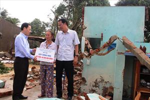 Hỗ trợ hơn 1,5 tỷ đồng cho đồng bào bị thiệt hại do thiên tai ở Quảng  Nam