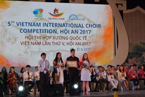 Đoàn Philippines giành ngôi quán quân hội thi hợp xướng quốc tế Hội An 2017