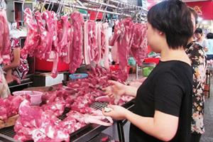 Thịt sạch ra thị trường bị các tiểu thương o ép