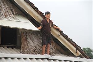 Báo Kinh tế nông thôn tiếp nhận đóng góp hỗ trợ đồng bào miền Trung lũ lụt