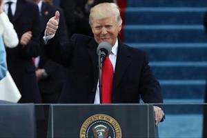 Tân Tổng thống Donald Trump cam kết “Đưa nước Mỹ vĩ đại trở lại”