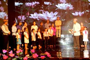 Hà Tĩnh: Kỷ niệm 60 năm Bác Hồ về thăm và 10 năm thành lập TP. Hà Tĩnh