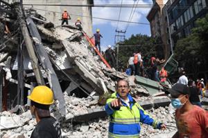 Động đất mạnh ở Mexico: Ít nhất 139 người chết, cứu hộ rất khó khăn