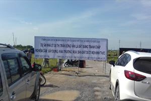 Hà Nam: Đất đang tranh chấp đã rao bán