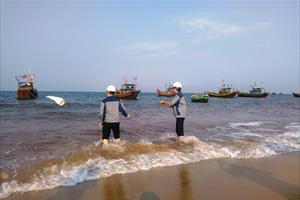 Xây dựng hệ thống quan trắc môi trường biển tại 4 tỉnh miền Trung