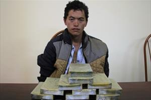 Điện Biên: Tóm gọn đối tượng mua bán 10 bánh Heroin