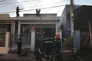 Đắk Lắk: Khống chế đám cháy tại nhà dân trong khu dân cư