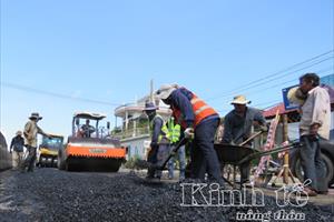 Công ty CP Đầu tư và Xây dựng 1.5: Ra quân sửa chữa đoạn quốc lộ 1A qua Phú Yên bị hư hỏng