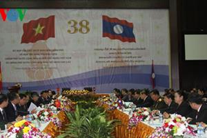 Kỳ họp thứ 38 của Ủy ban Liên Chính phủ Việt Nam - Lào