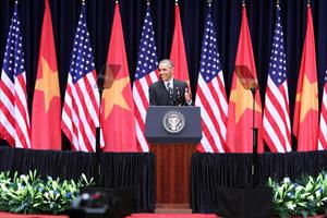 Barack Obama: Sông núi nước Nam vua Nam ở
