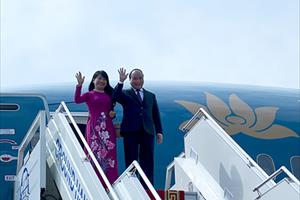 Thủ tướng Nguyễn Xuân Phúc và phu nhân tới thủ đô Ulaanbaatar, Mông Cổ