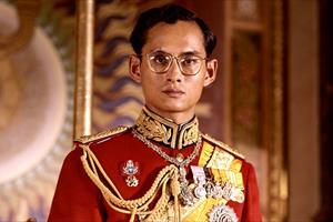 Vua Bhumibol Adulyadej - vị minh quân trong lòng người dân Thái Lan