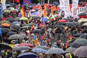 Tây Ban Nha: Biểu tình lớn phản đối chính phủ thắt lưng buộc bụng