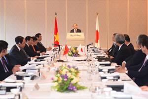 Thủ tướng đối thoại với các thành viên Liên đoàn Kinh tế Keidanren