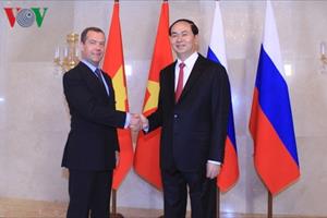 Chủ tịch nước Trần Đại Quang hội kiến Thủ tướng Nga Medvedev