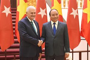 Thủ tướng Nguyễn Xuân Phúc hội đàm với Thủ tướng Thổ Nhĩ Kỳ