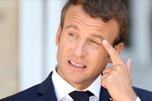 Tỷ lệ tín nhiệm Tổng thống Pháp Macron sụt giảm mạnh