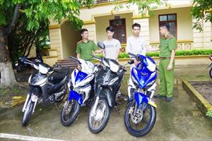 Hà Nam: Truy bắt nhanh 2 đối tượng trộm cắp xe máy
